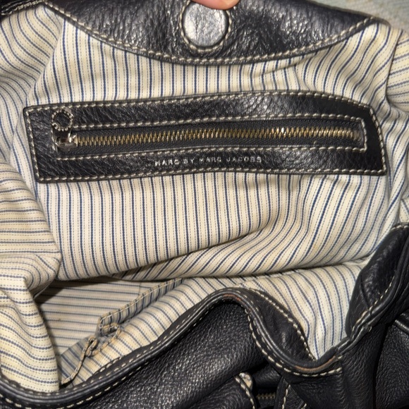 Marc by Marc Jacobs Black Pebble Leather Shoulder Bag - Picture 13 of 16